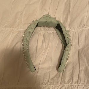 Stoney clover x lele sadoughi pistachio pearl headband